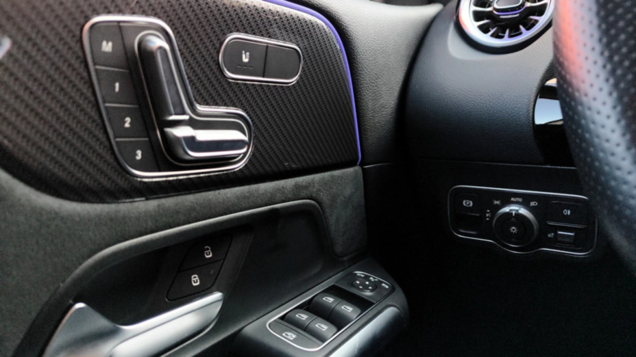 MERCEDES-BENZ B Klasa B 220 4-Matic mHEV AMG Line 8G-DCT