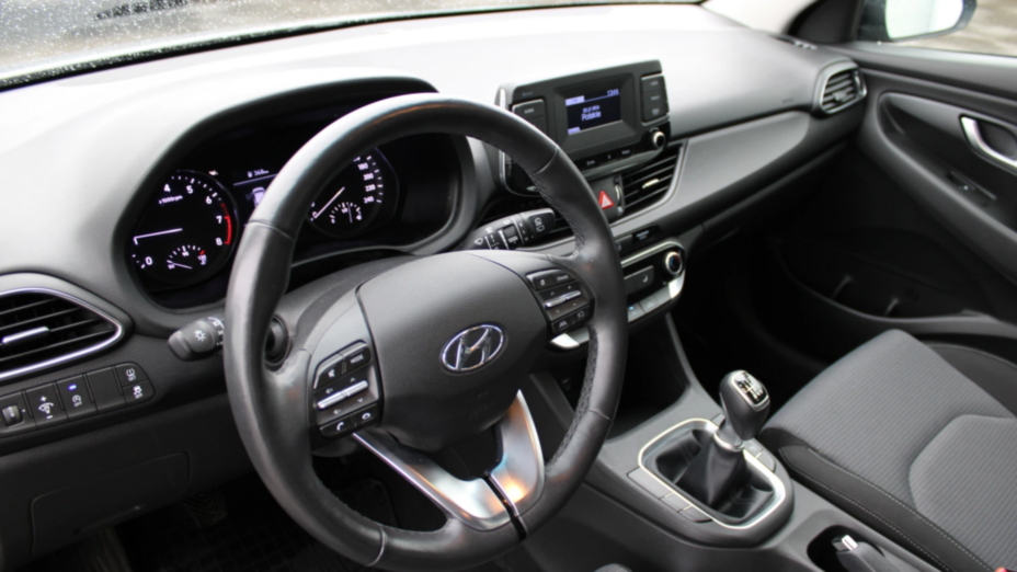 HYUNDAI i30 i30 1.0 T-GDI Classic +
