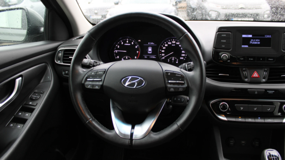 HYUNDAI i30 i30 1.0 T-GDI Classic +