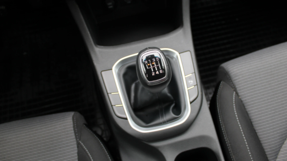 HYUNDAI i30 i30 1.0 T-GDI Classic +