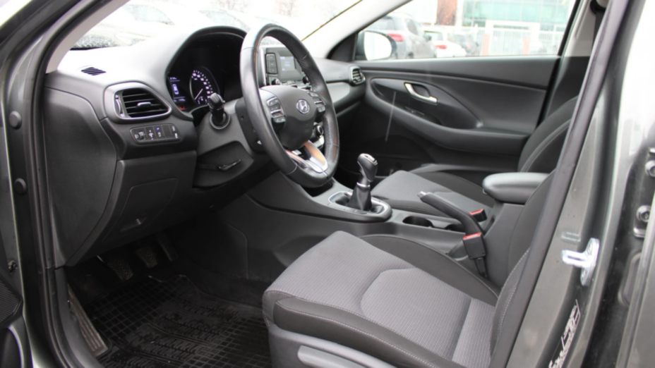 HYUNDAI i30 i30 1.0 T-GDI Classic +