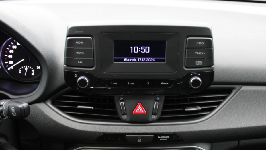 HYUNDAI i30 i30 1.0 T-GDI Classic +