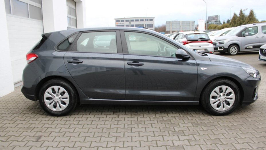 HYUNDAI i30 i30 1.0 T-GDI Classic +
