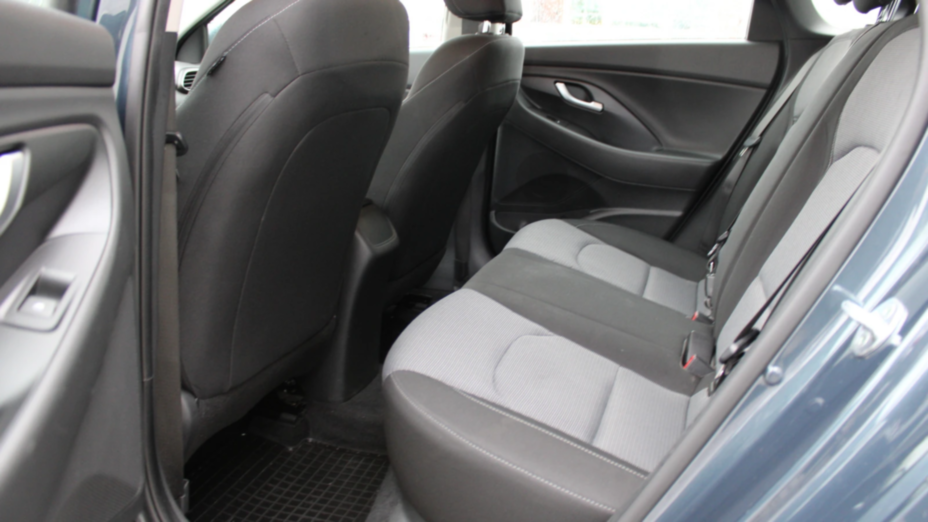 HYUNDAI i30 i30 1.0 T-GDI Classic +