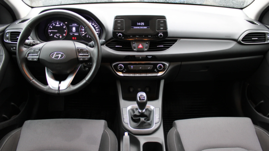 HYUNDAI i30 i30 1.0 T-GDI Classic +