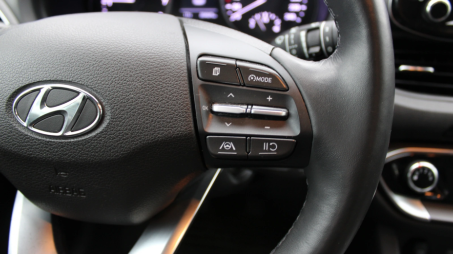 HYUNDAI i30 i30 1.0 T-GDI Classic +