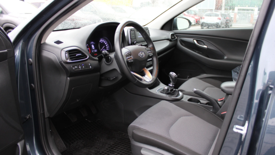 HYUNDAI i30 i30 1.0 T-GDI Classic +