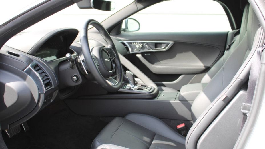 JAGUAR F-Type F-Type 2.0 Turbo R-Dynamic aut