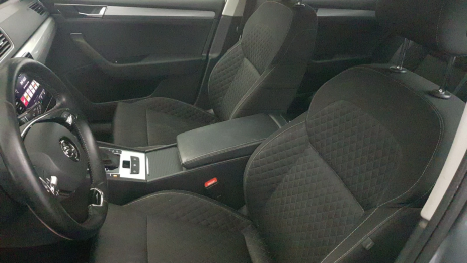 SKODA Superb Superb 2.0 TDI SCR Ambition DSG