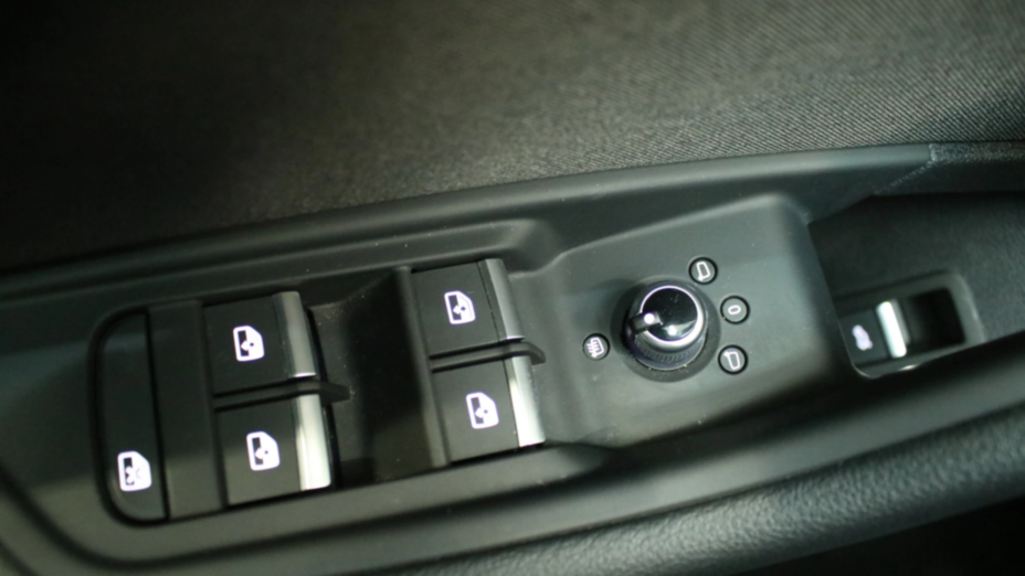 AUDI A4 A4 40 TFSI mHEV S tronic