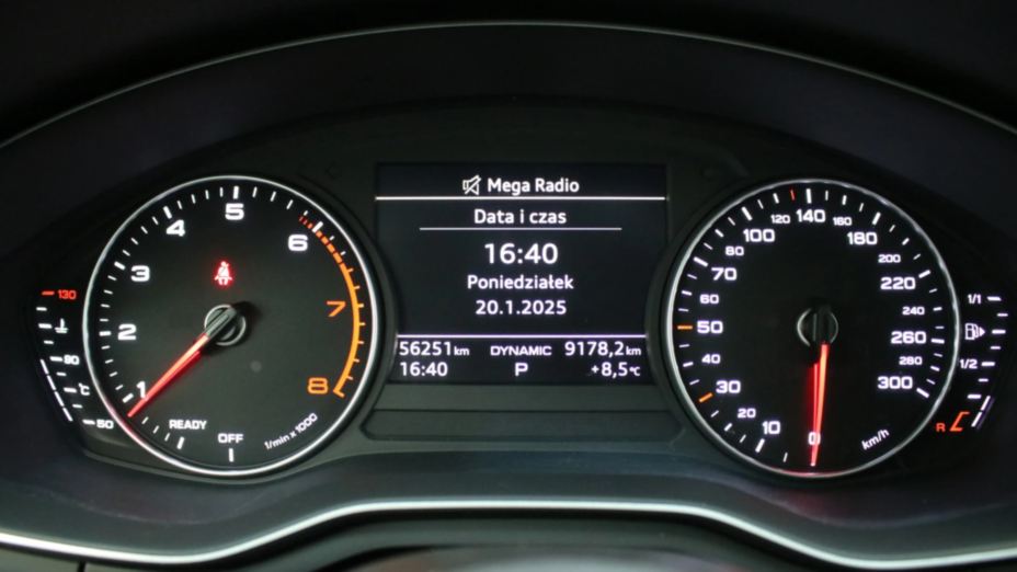 AUDI A4 A4 40 TFSI mHEV S tronic