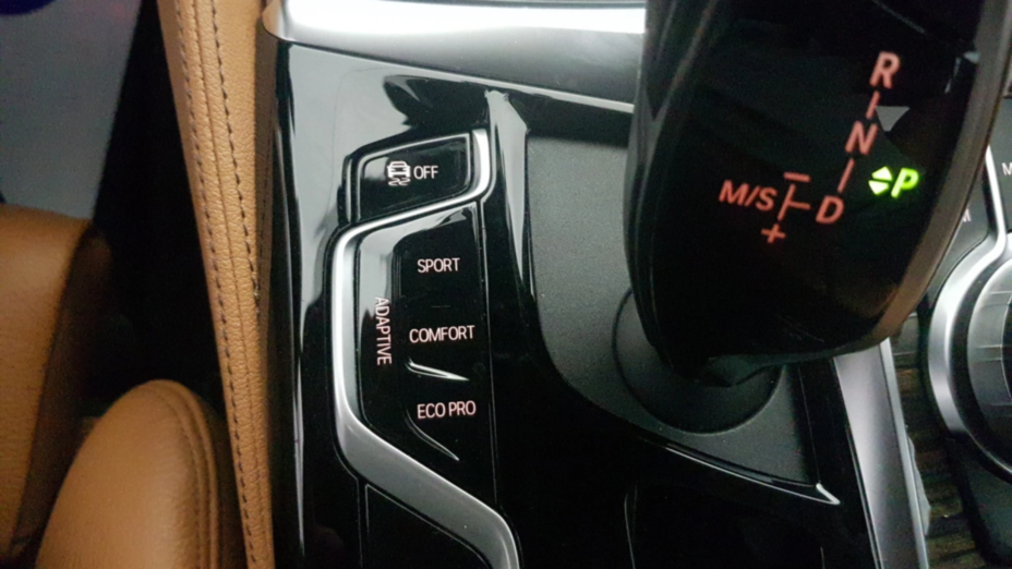 BMW Seria 5 540i xDrive mHEV Luxury Line aut