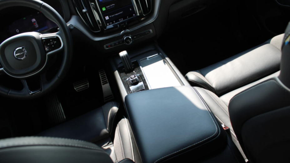 VOLVO XC60 XC60 B4 D AWD R-Design aut