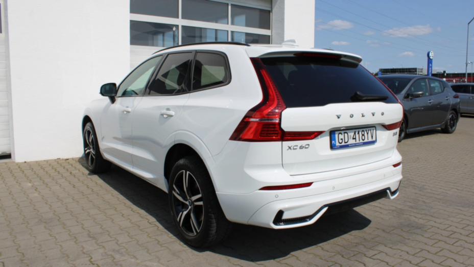VOLVO XC60 XC60 B4 D AWD R-Design aut