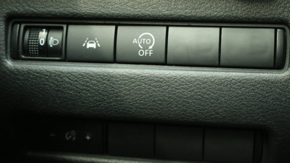 NISSAN Qashqai Qashqai 1.3 DIG-T mHEV N-Connecta Xtronic