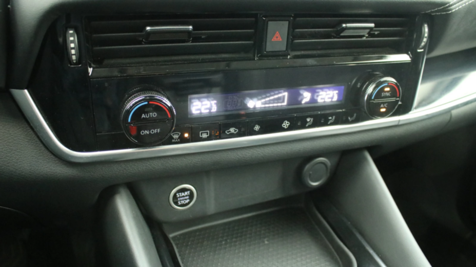 NISSAN Qashqai Qashqai 1.3 DIG-T mHEV N-Connecta Xtronic
