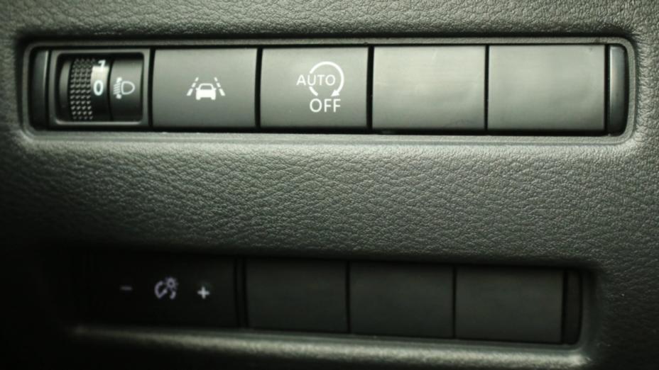 NISSAN Qashqai Qashqai 1.3 DIG-T mHEV N-Connecta Xtronic