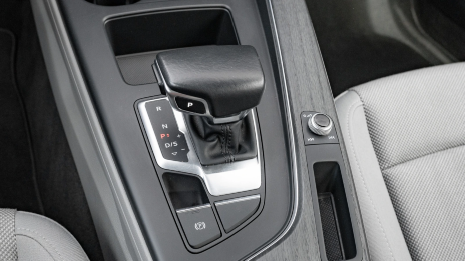 AUDI A4 A4 45 TFSI mHEV Quattro S Line S tronic