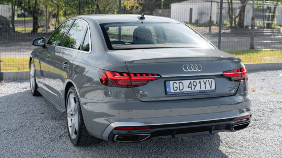 AUDI A4 A4 45 TFSI mHEV Quattro S Line S tronic