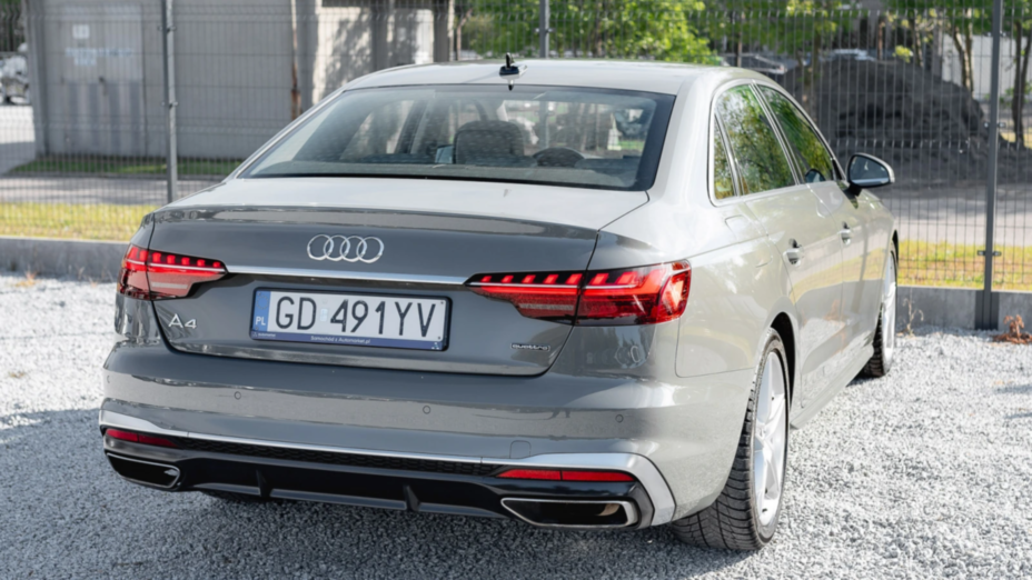 AUDI A4 A4 45 TFSI mHEV Quattro S Line S tronic