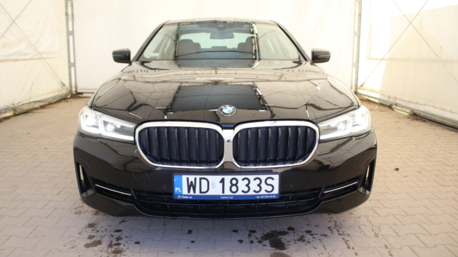 BMW Seria 5 520i mHEV aut