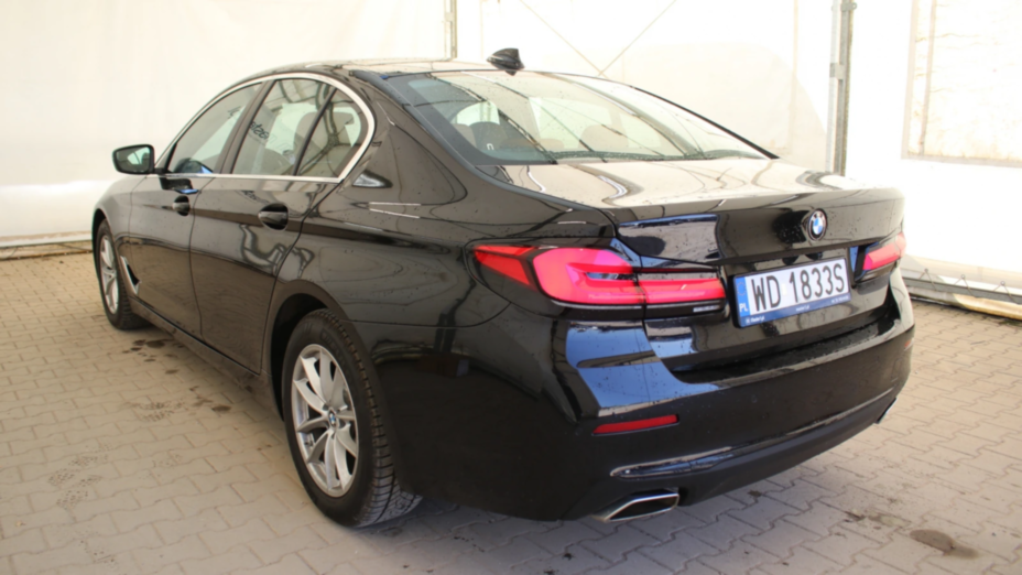 BMW Seria 5 520i mHEV aut