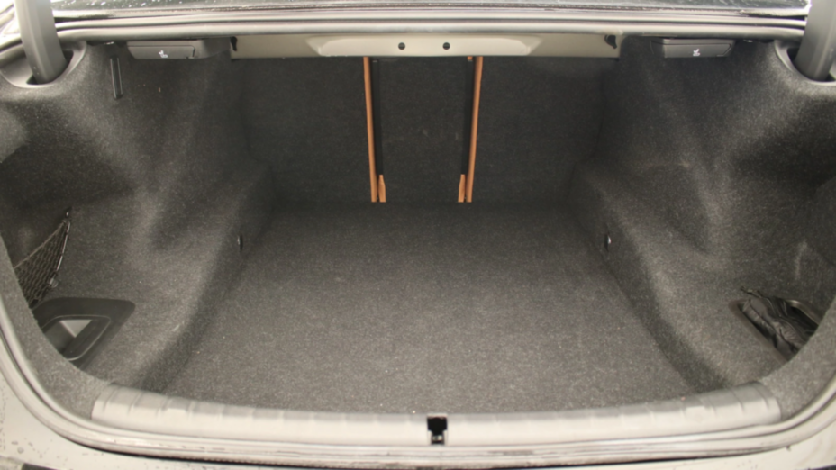 BMW Seria 5 520i mHEV aut