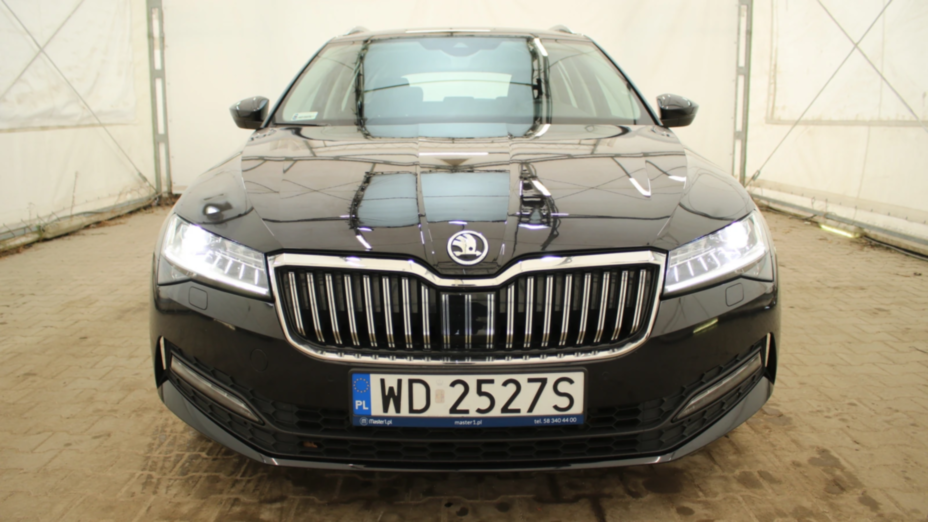 SKODA Superb Superb 2.0 TDI SCR Ambition DSG
