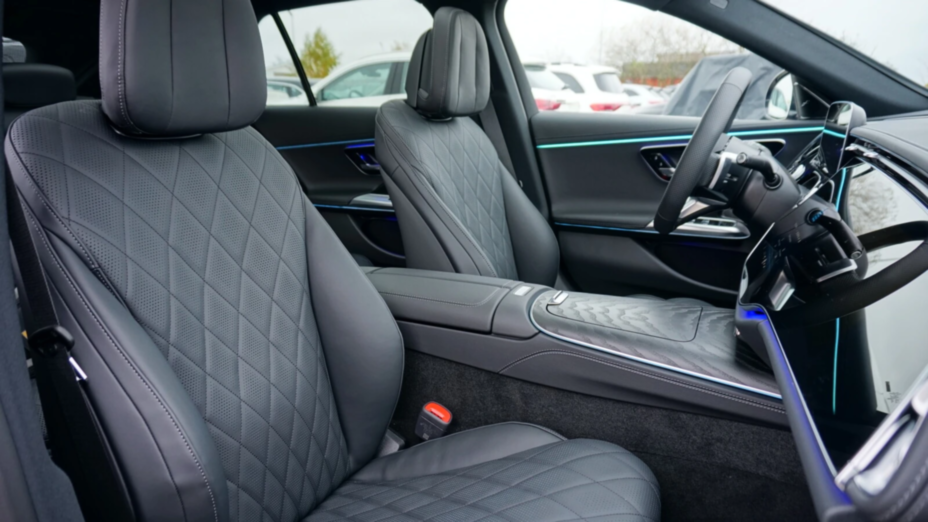 MERCEDES-BENZ E Klasa E 300 e AMG Nowy