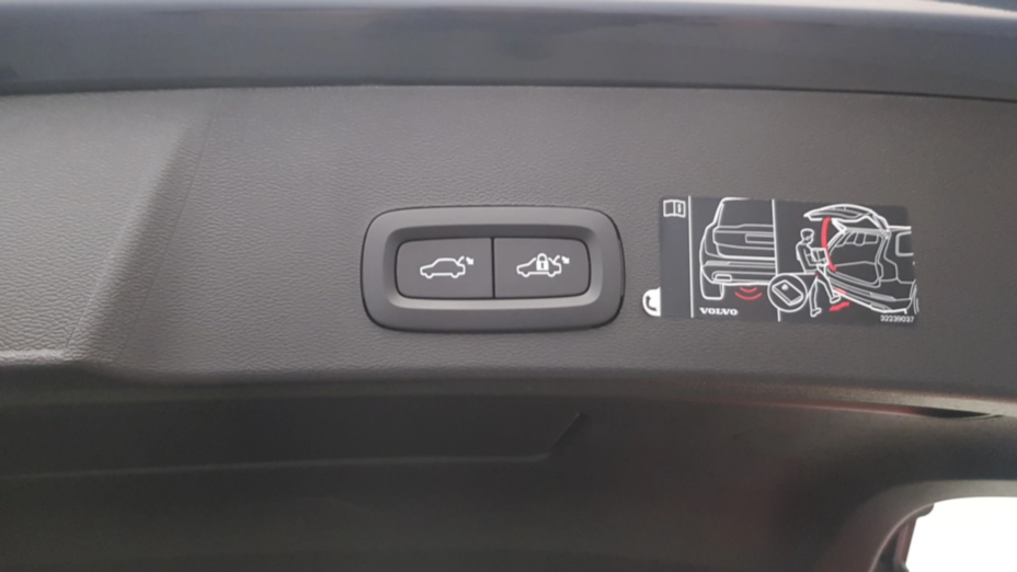 VOLVO XC40 XC40 B4 B AWD Inscription aut
