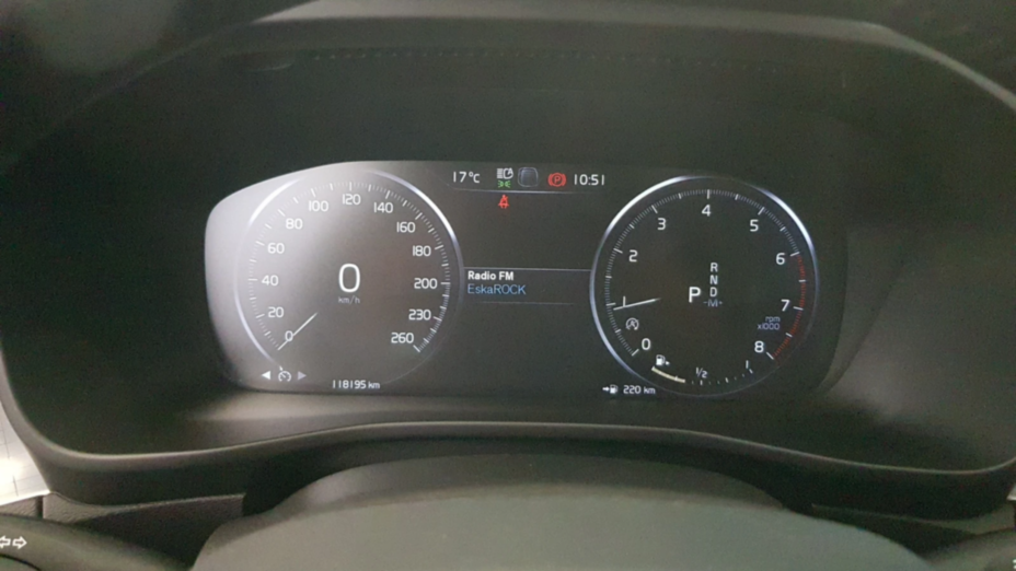 VOLVO XC40 XC40 T3 Momentum aut