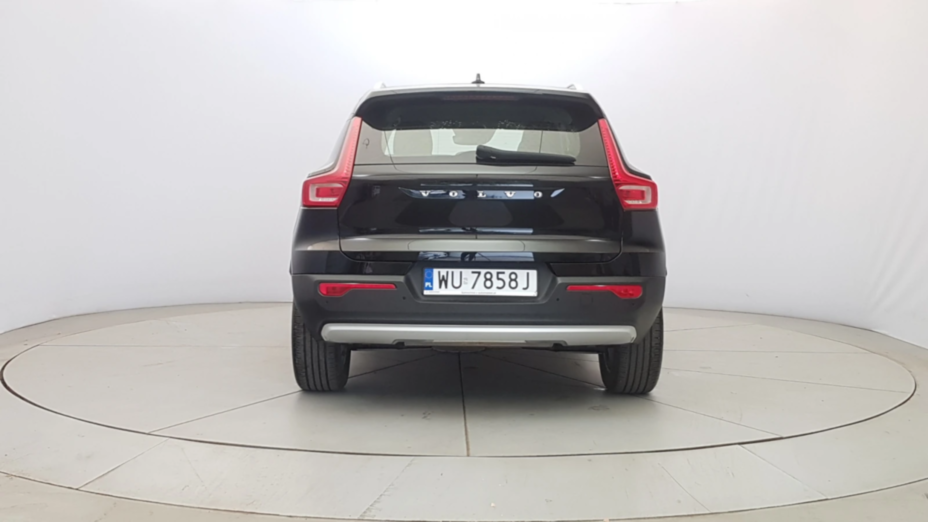 VOLVO XC40 XC40 T3 Momentum aut