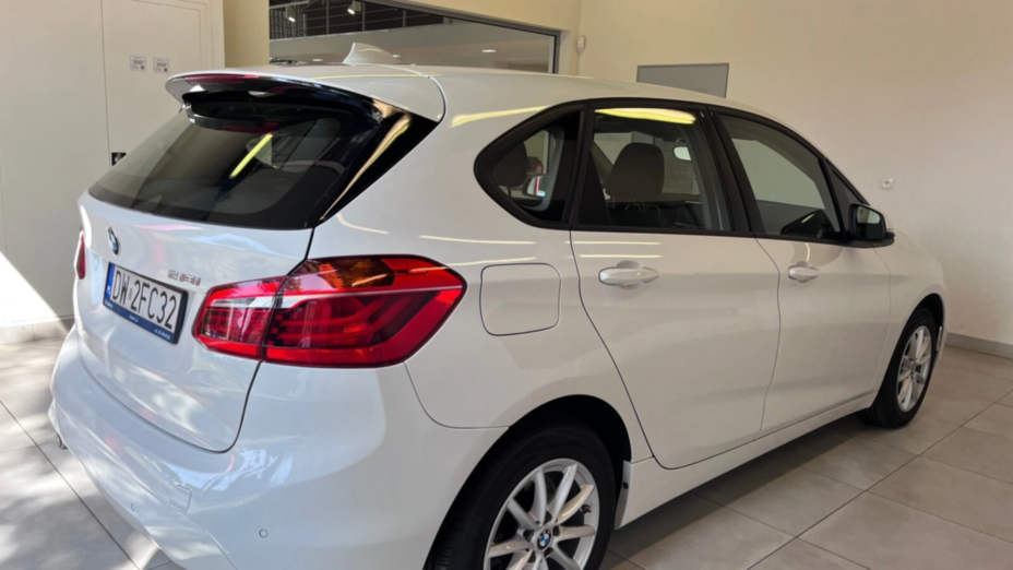 BMW Seria 2 218i GPF aut
