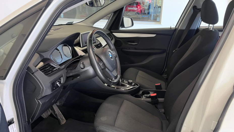 BMW Seria 2 218i GPF aut