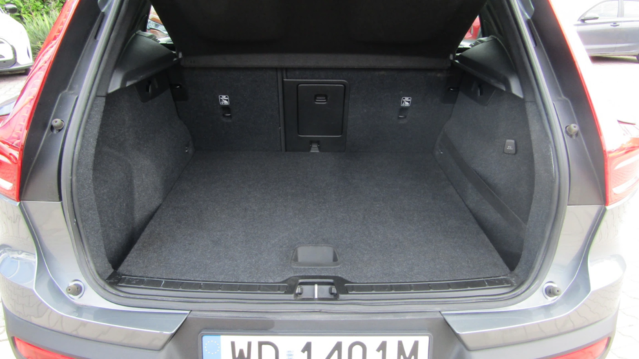VOLVO XC40 XC40 T4 Momentum aut