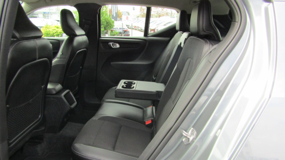 VOLVO XC40 XC40 T4 Momentum aut