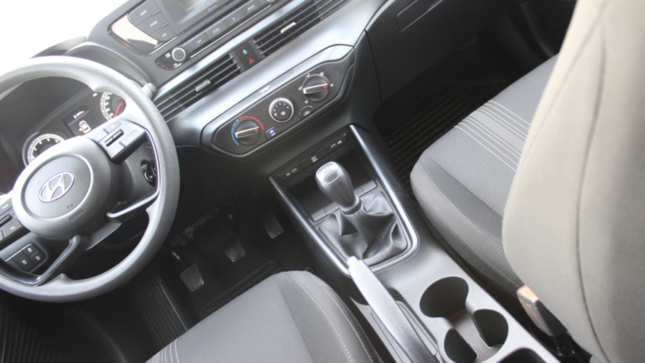 HYUNDAI i20 i20 1.2 Pure