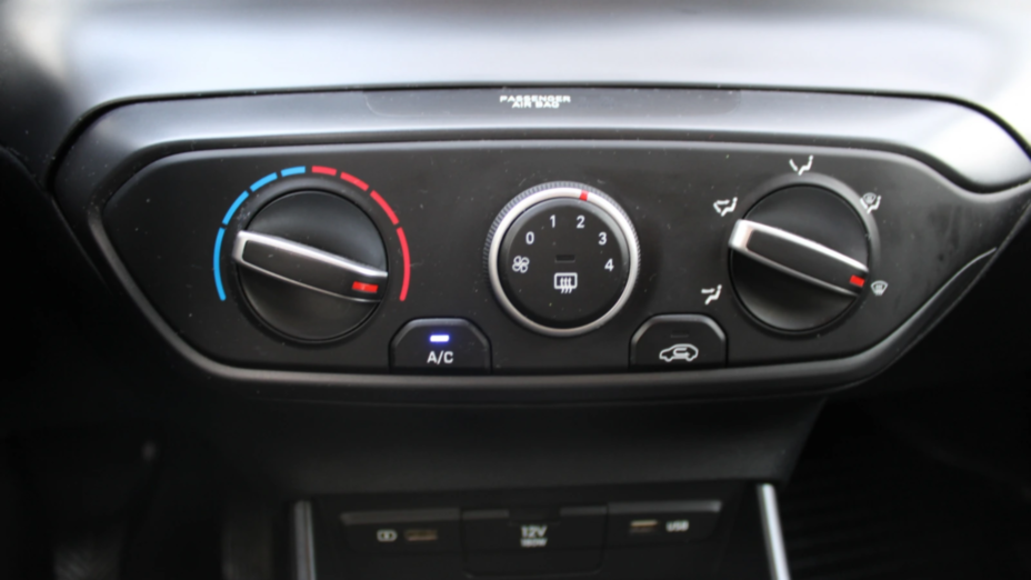 HYUNDAI i20 i20 1.2 Pure