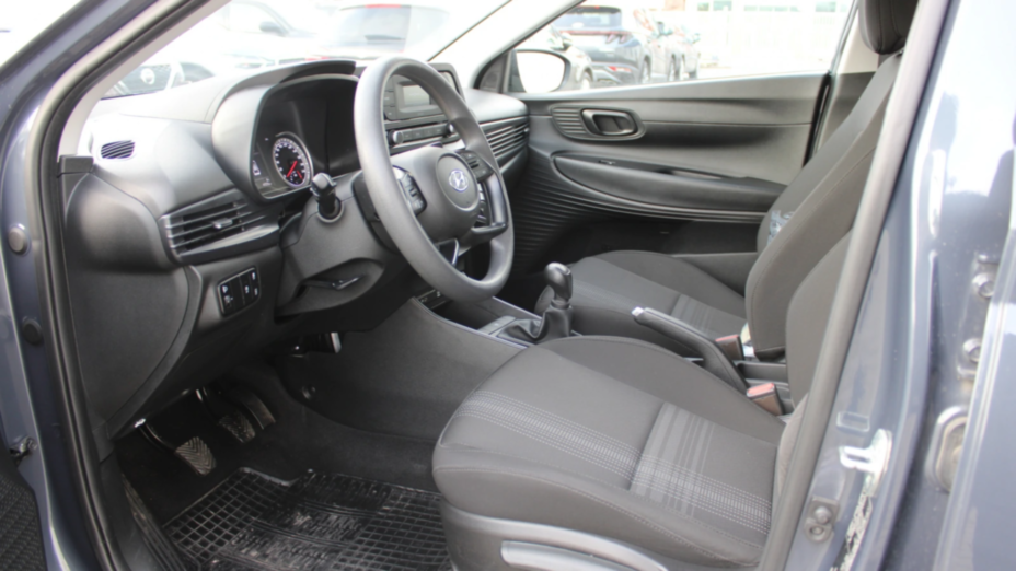 HYUNDAI i20 i20 1.2 Pure