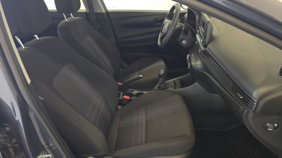 HYUNDAI i20 i20 1.2 Pure