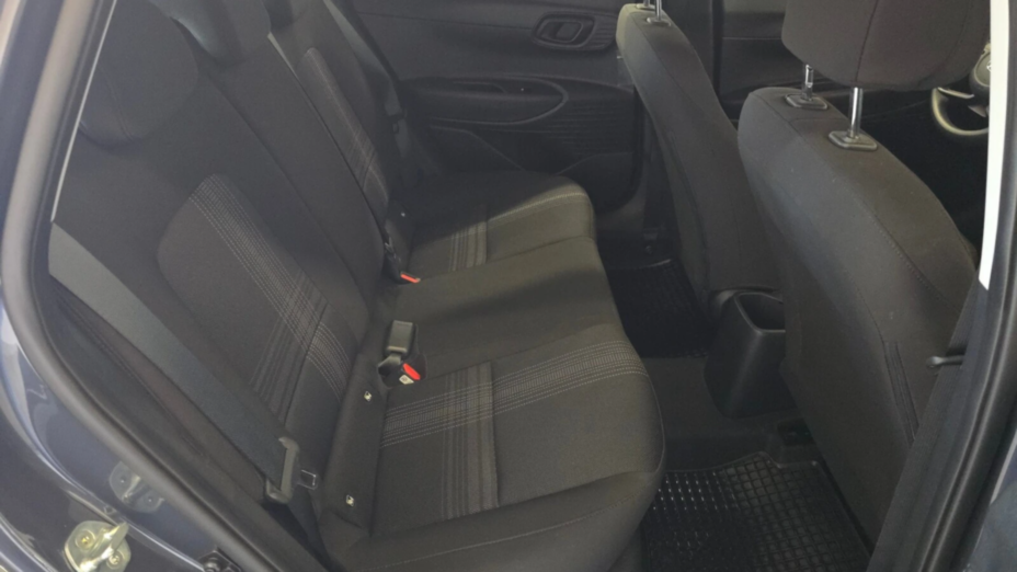 HYUNDAI i20 i20 1.2 Pure