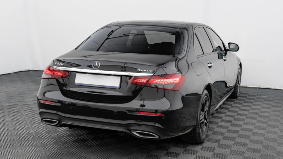 MERCEDES-BENZ E Klasa E 220 d 4-Matic AMG