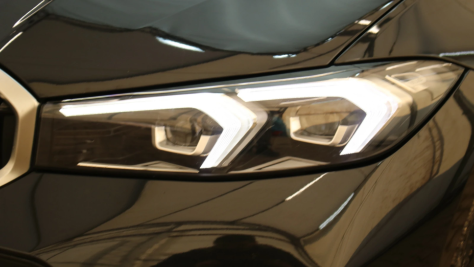BMW Seria 3 318i M Sport aut