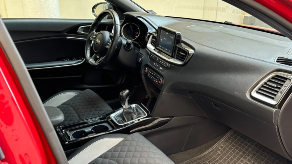 KIA Cee'd ProCeed 1.6 CRDi GT Line