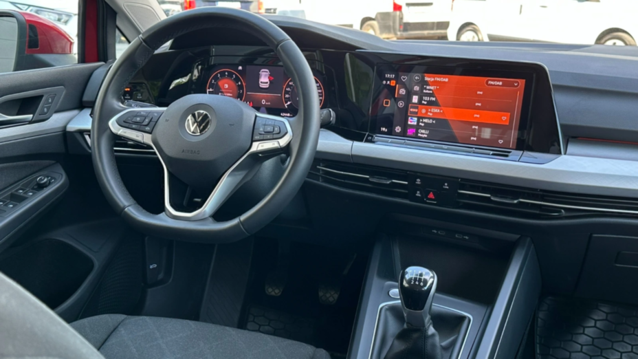 VOLKSWAGEN Golf Golf VIII 1.0 TSI Life