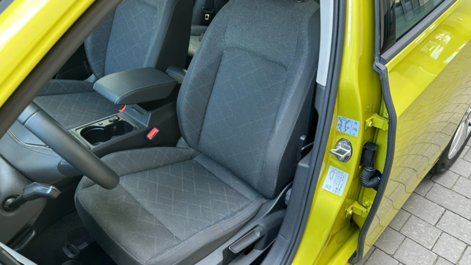 VOLKSWAGEN Golf Golf VIII 1.0 TSI Life