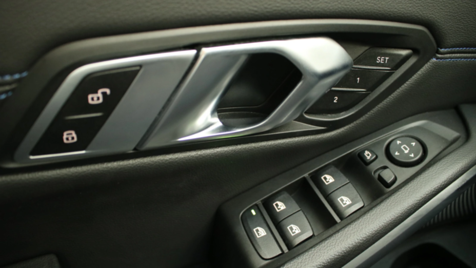 BMW Seria 3 318i M Sport aut