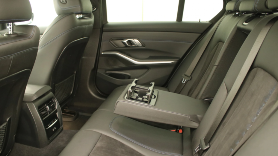 BMW Seria 3 318i M Sport aut