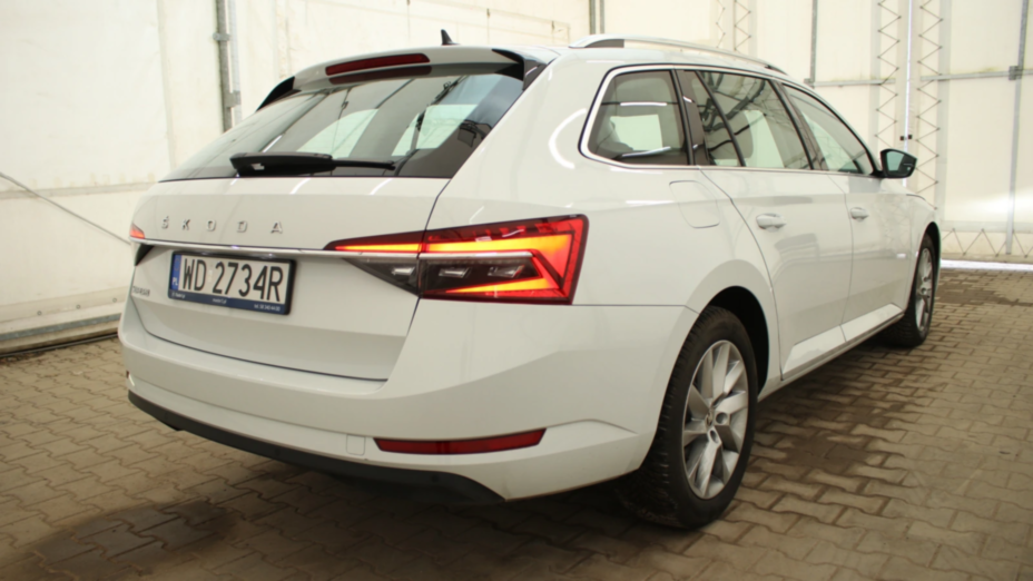 SKODA Superb Superb 2.0 TDI SCR Ambition DSG