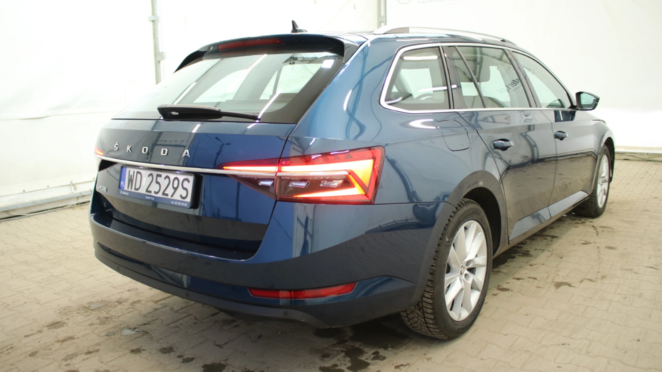 SKODA Superb Superb 2.0 TDI SCR Ambition DSG
